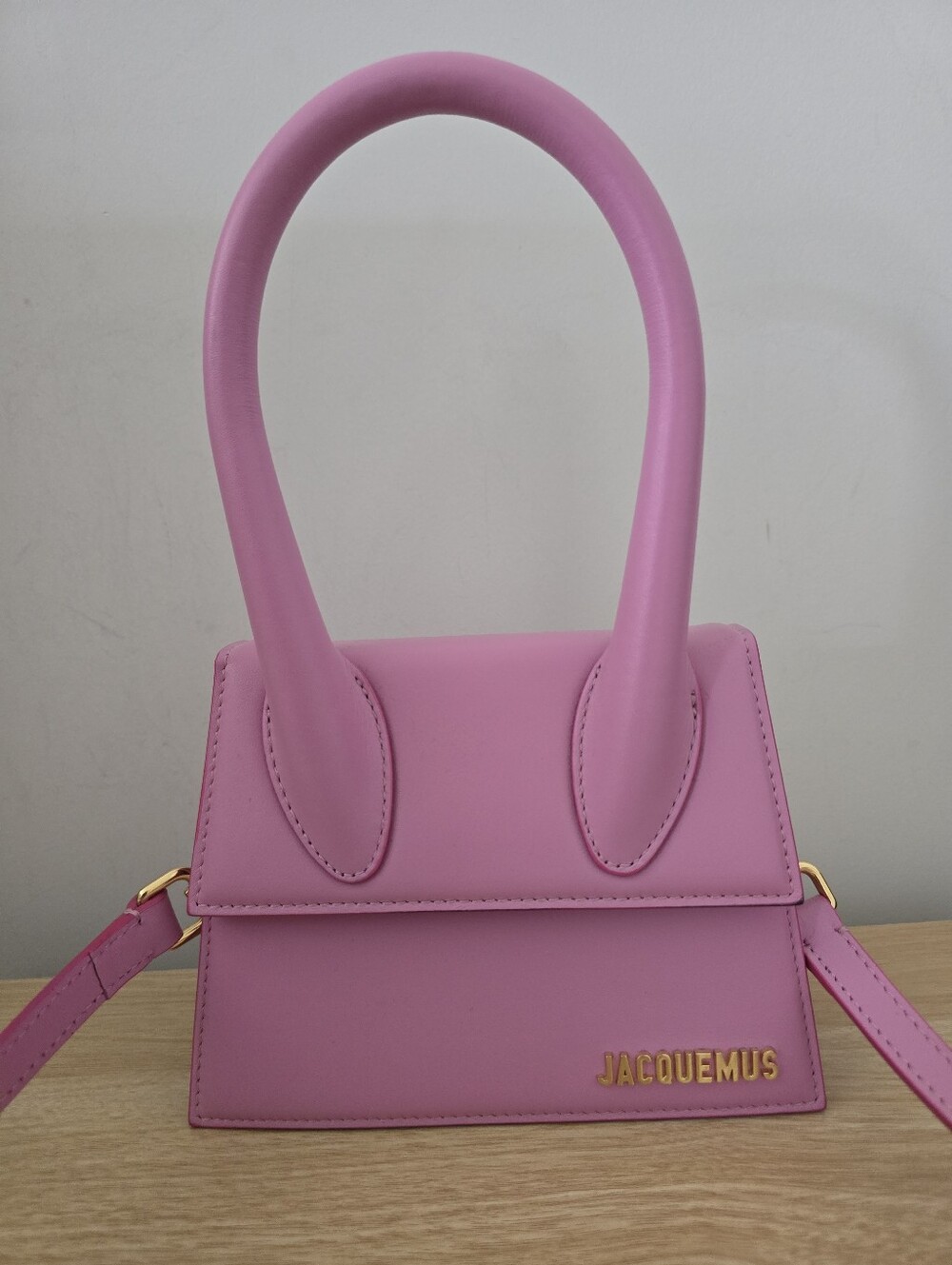 Authentic Jacquemus Pink Leather Medium Bag (Le Chiquito Moyen)